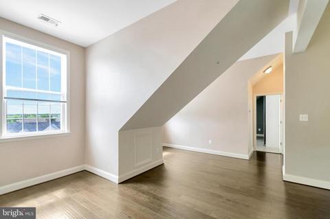 601 7th St #403, Laurel, MD 20707 photo 13