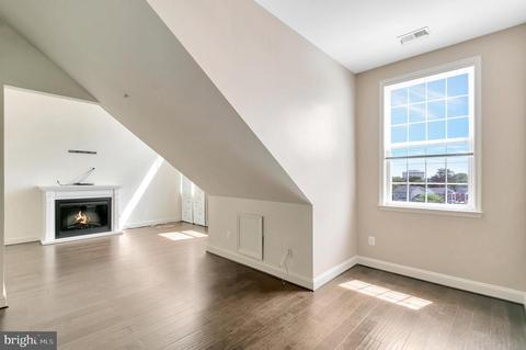 601 7th St #403, Laurel, MD 20707 photo 10