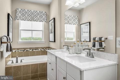 102 Hawlings River Rd, Laurel, MD 20708 photo 16