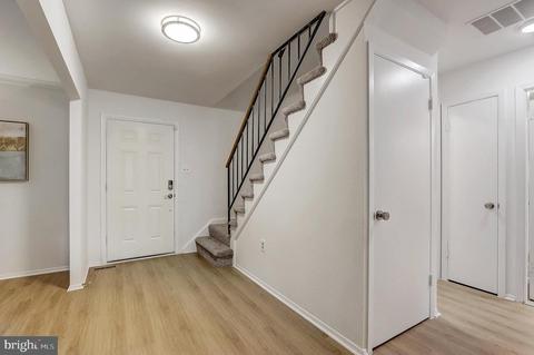 12413 Radnor Ln, Laurel, MD 20708 photo 4