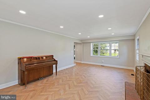 12203 Cedarbrook Ln, Laurel, MD 20708 photo 6