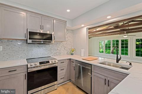 12203 Cedarbrook Ln, Laurel, MD 20708 photo 10