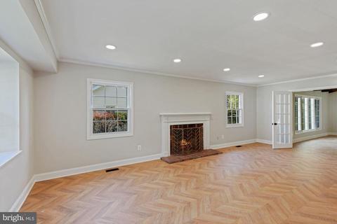 12203 Cedarbrook Ln, Laurel, MD 20708 photo 4