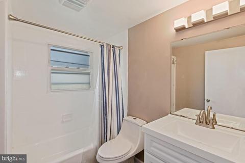 12203 Cedarbrook Ln, Laurel, MD 20708 photo 27