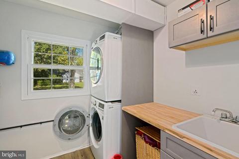 12203 Cedarbrook Ln, Laurel, MD 20708 photo 17