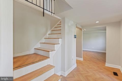 12203 Cedarbrook Ln, Laurel, MD 20708 photo 3