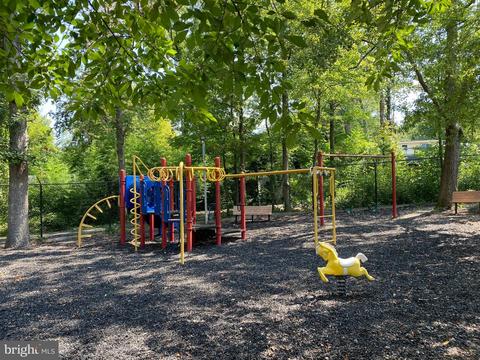 12203 Cedarbrook Ln, Laurel, MD 20708 photo 38