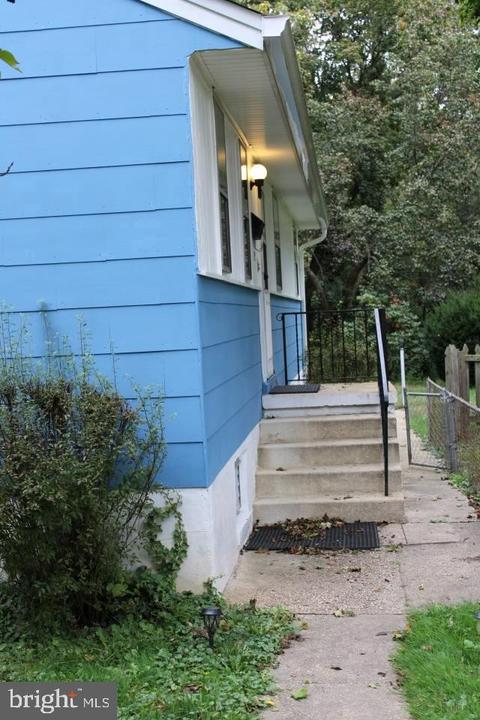 21 Fahms Ave, Laurel, MD 20707 photo 6