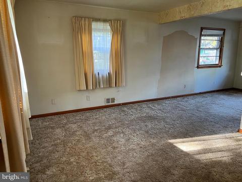 21 Fahms Ave, Laurel, MD 20707 photo 9
