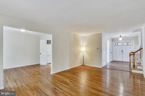7004 Kingfisher Ln, Lanham, MD 20706 photo 15