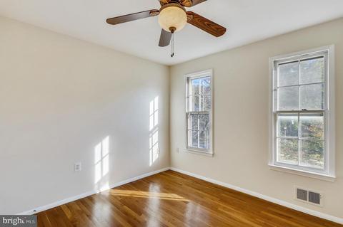 7004 Kingfisher Ln, Lanham, MD 20706 photo 17