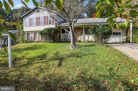 7004 Kingfisher Ln, Lanham, MD 20706 photo 2