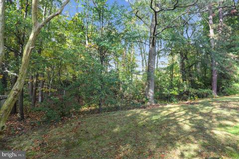 7004 Kingfisher Ln, Lanham, MD 20706 photo 6