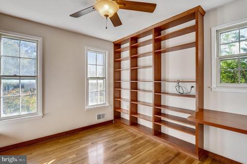 7004 Kingfisher Ln, Lanham, MD 20706 photo 18