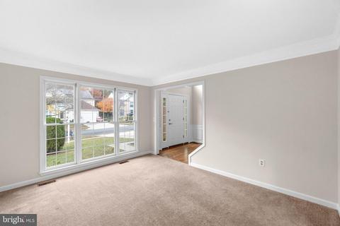 11611 Clocktower Ln, Laurel, MD 20708 photo 3