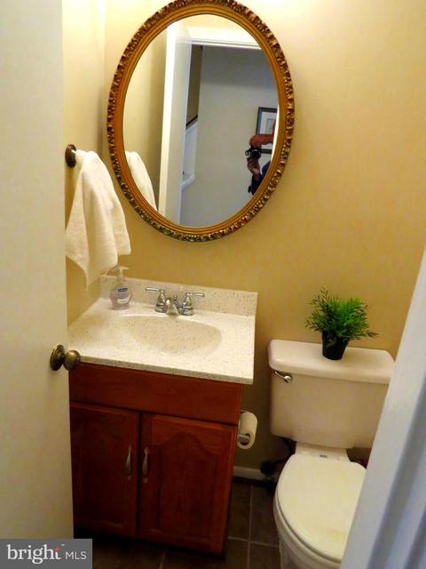 8409 Margo Rd, Lanham, MD 20706 photo 11
