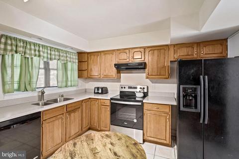 10212 Snowden Rd, Laurel, MD 20708 photo 13