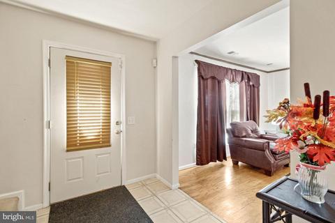 10212 Snowden Rd, Laurel, MD 20708 photo 5