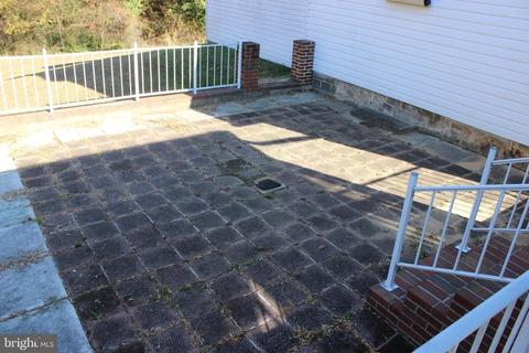 8916 Spring Ave, Lanham, MD 20706 photo 9