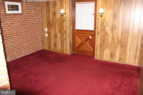 8916 Spring Ave, Lanham, MD 20706 photo 27