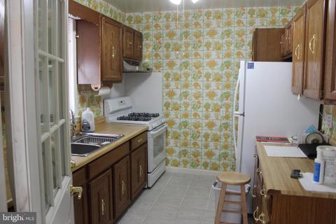 8916 Spring Ave, Lanham, MD 20706 photo 15