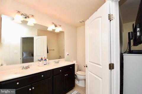 9018 Ruby Lockhart Blvd, Lanham, MD 20706 photo 27