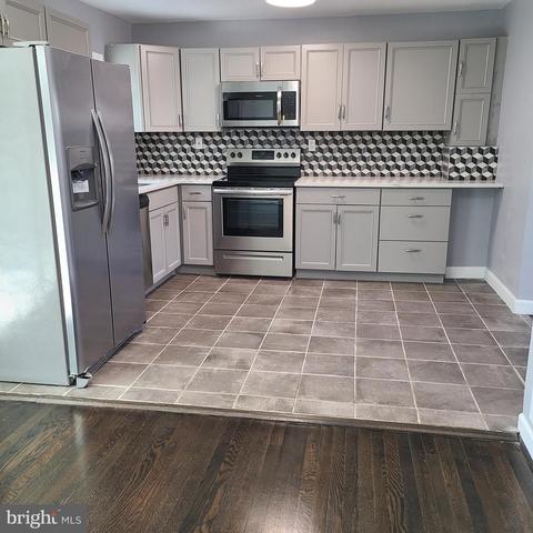 6722 Lamont Dr, Lanham, MD 20706 photo 11