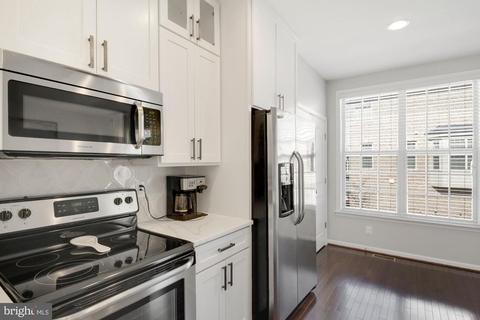 9703 Smithview Pl, Lanham, MD 20706 photo 18