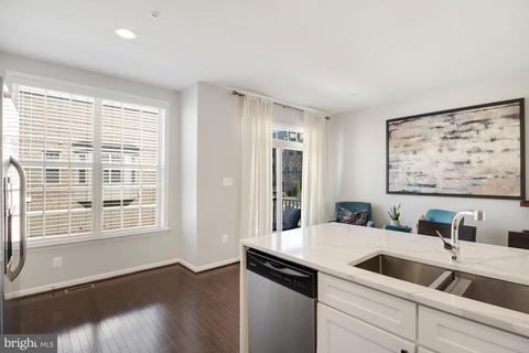 9703 Smithview Pl, Lanham, MD 20706 photo 17