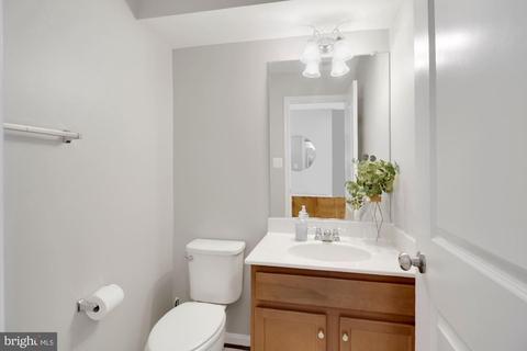 9703 Smithview Pl, Lanham, MD 20706 photo 9