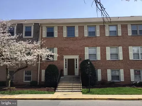 6004 Westchester Park Dr #101, College Park, MD 20740
