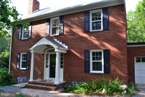 7902 Brooklyn Bridge Rd, Laurel, MD 20707 photo 1