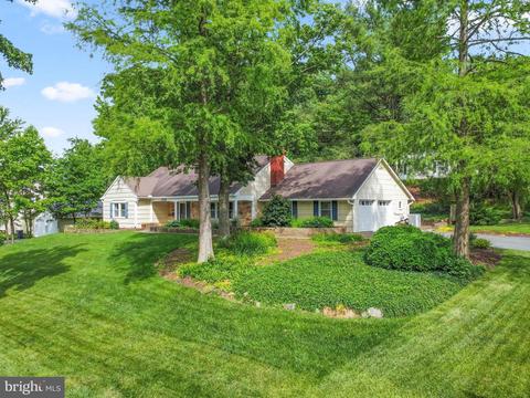 8710 Oxwell Ln, Laurel, MD 20708 photo 2