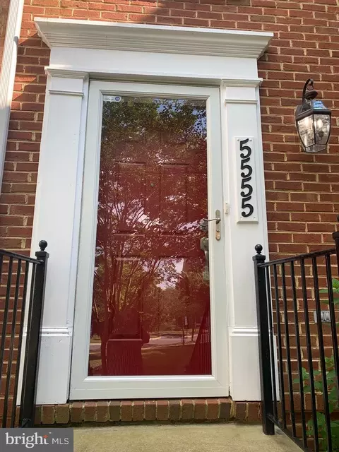 5555 Hartfield Ave, Suitland, MD 20746