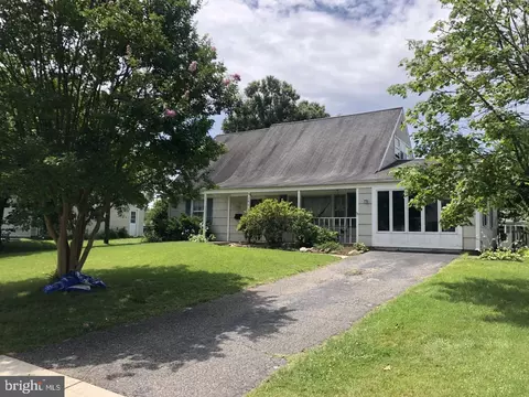 12803 Chesney Ln, Bowie, MD 20715