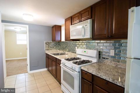 9413 Wyatt Dr, Lanham, MD 20706 photo 19
