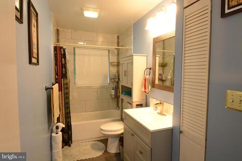 9413 Wyatt Dr, Lanham, MD 20706 photo 13