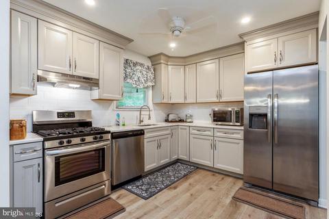 10413 Thrift Rd, Clinton, MD 20735 photo 10