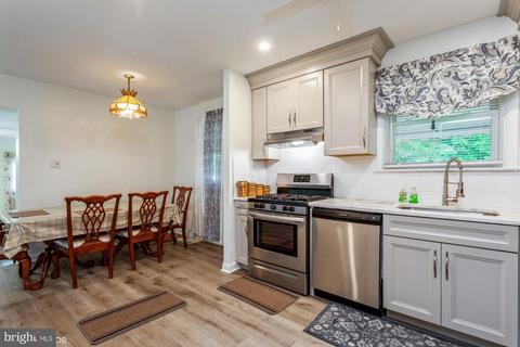 10413 Thrift Rd, Clinton, MD 20735 photo 13
