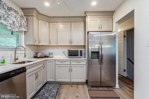 10413 Thrift Rd, Clinton, MD 20735 photo 12