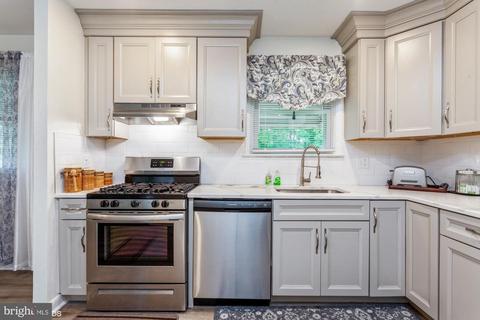 10413 Thrift Rd, Clinton, MD 20735 photo 11