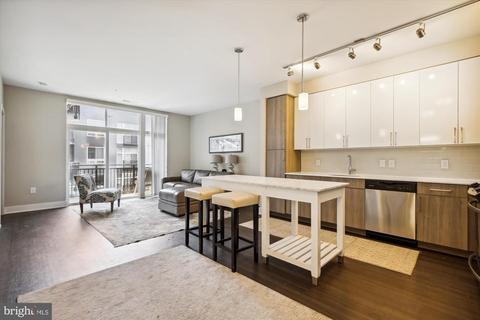 145 Riverhaven Dr #460, National Harbor, MD 20745