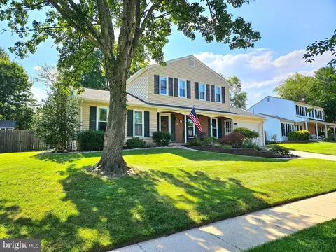 15602 Darwin Ct, Laurel, MD 20707 photo 2