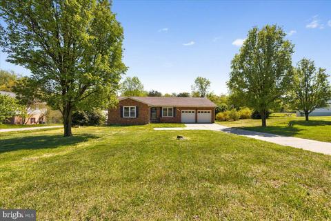6705 Burch Hill Rd, Brandywine, MD 20613 photo 1