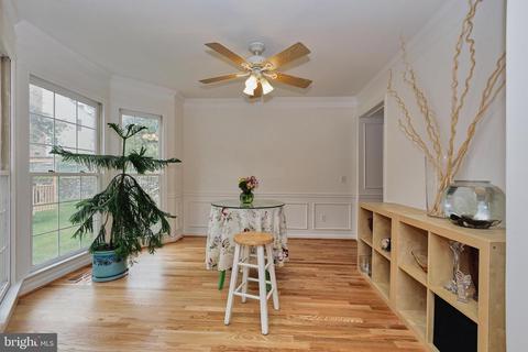 8807 Bovelder Dr, Laurel, MD 20708 photo 12