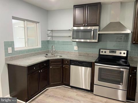 9919 Park St, Lanham, MD 20706 photo 1