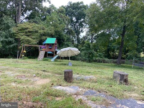 9919 Park St, Lanham, MD 20706 photo 38
