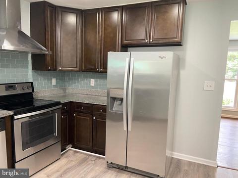 9919 Park St, Lanham, MD 20706 photo 4