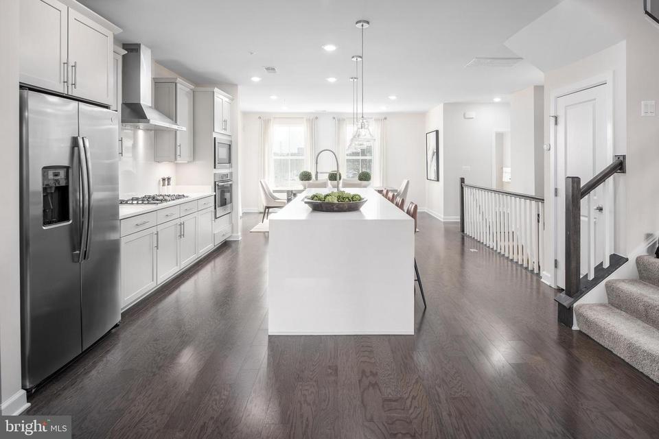  10814 Presidential Pkwy #F, Marlboro, MD 20772 photo 6