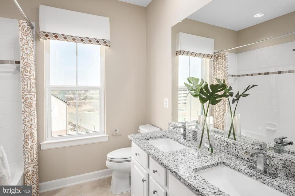  10814 Presidential Pkwy #F, Marlboro, MD 20772 photo 12